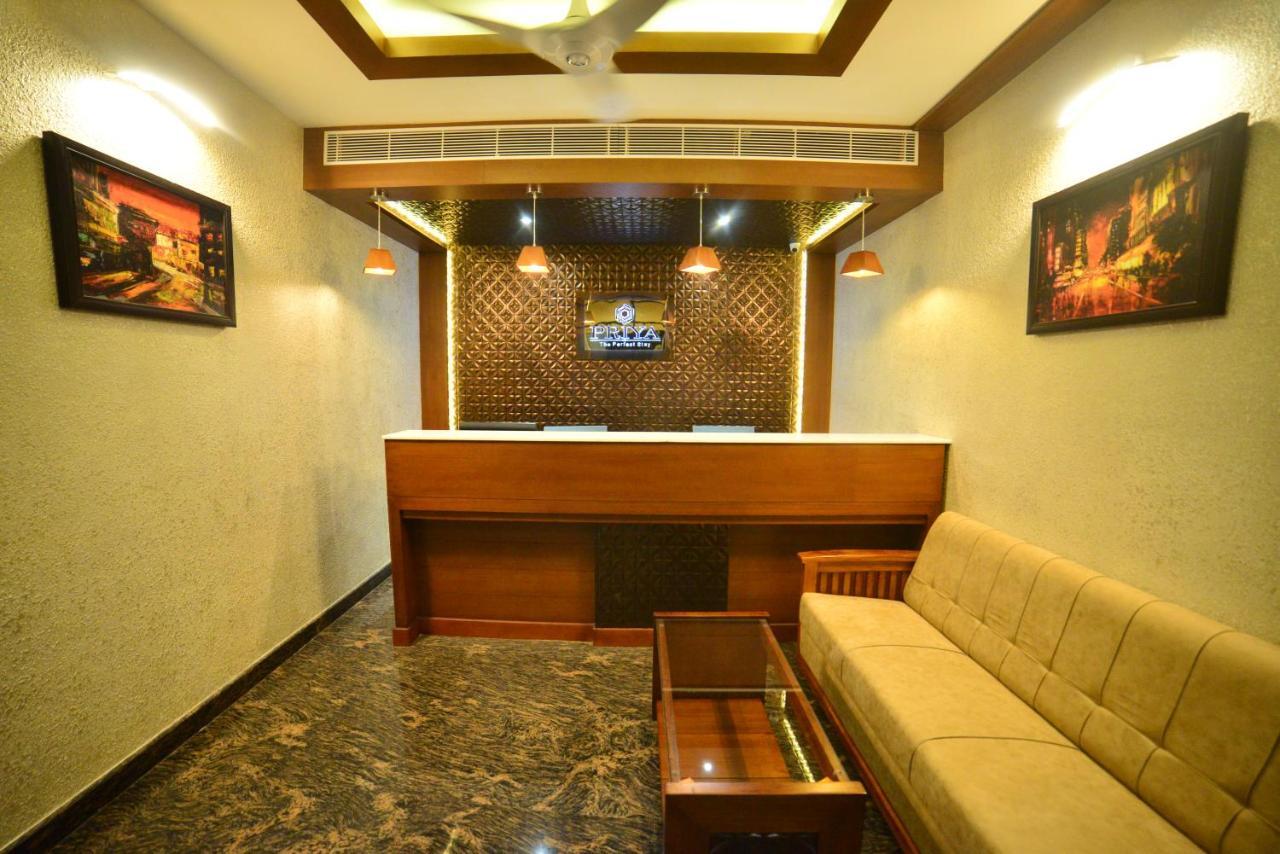 Hotel Priya Kottakkal ภายนอก รูปภาพ