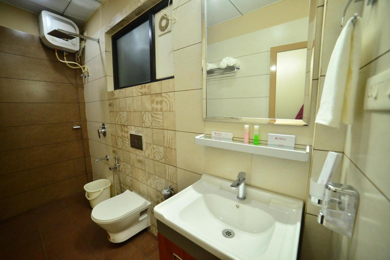 Hotel Priya Kottakkal ภายนอก รูปภาพ